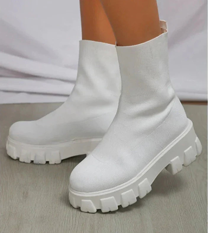 Damesmode Shanna enkellaarsjes, elegant en comfortabel, perfect voor casual chic.