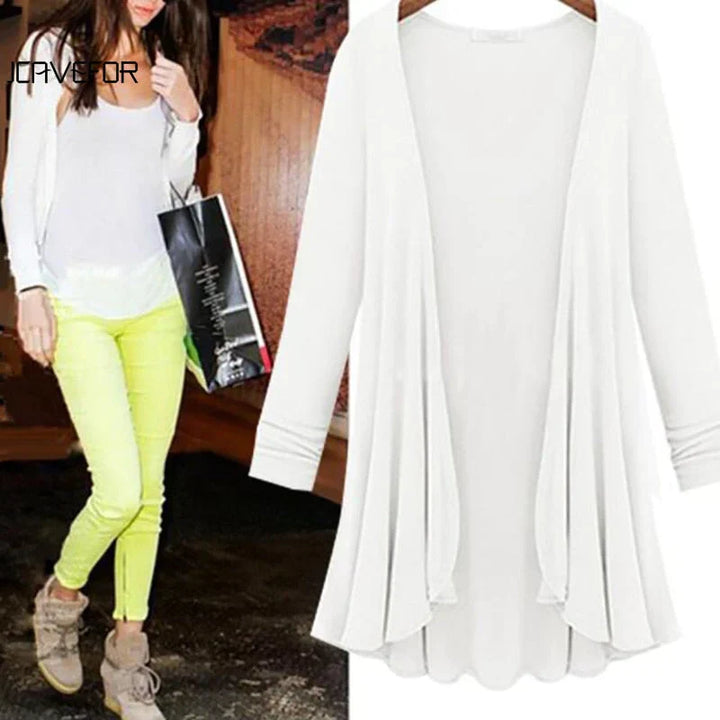 Stijlvol gebreid dames vest met chique ruches; perfecte mode laag voor een elegante casual look.
