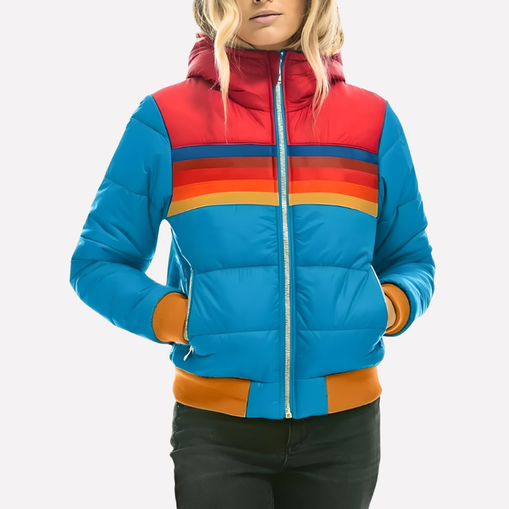Dames gequilt jack met capuchon en rits, ideaal voor overgangsseizoenen. Comfortabele lente/herfst jas voor casual mode.