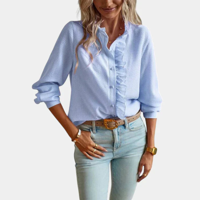 Dames gestreepte blouse met elegante ruches en knoopsluiting, ideaal voor lente en zomer.