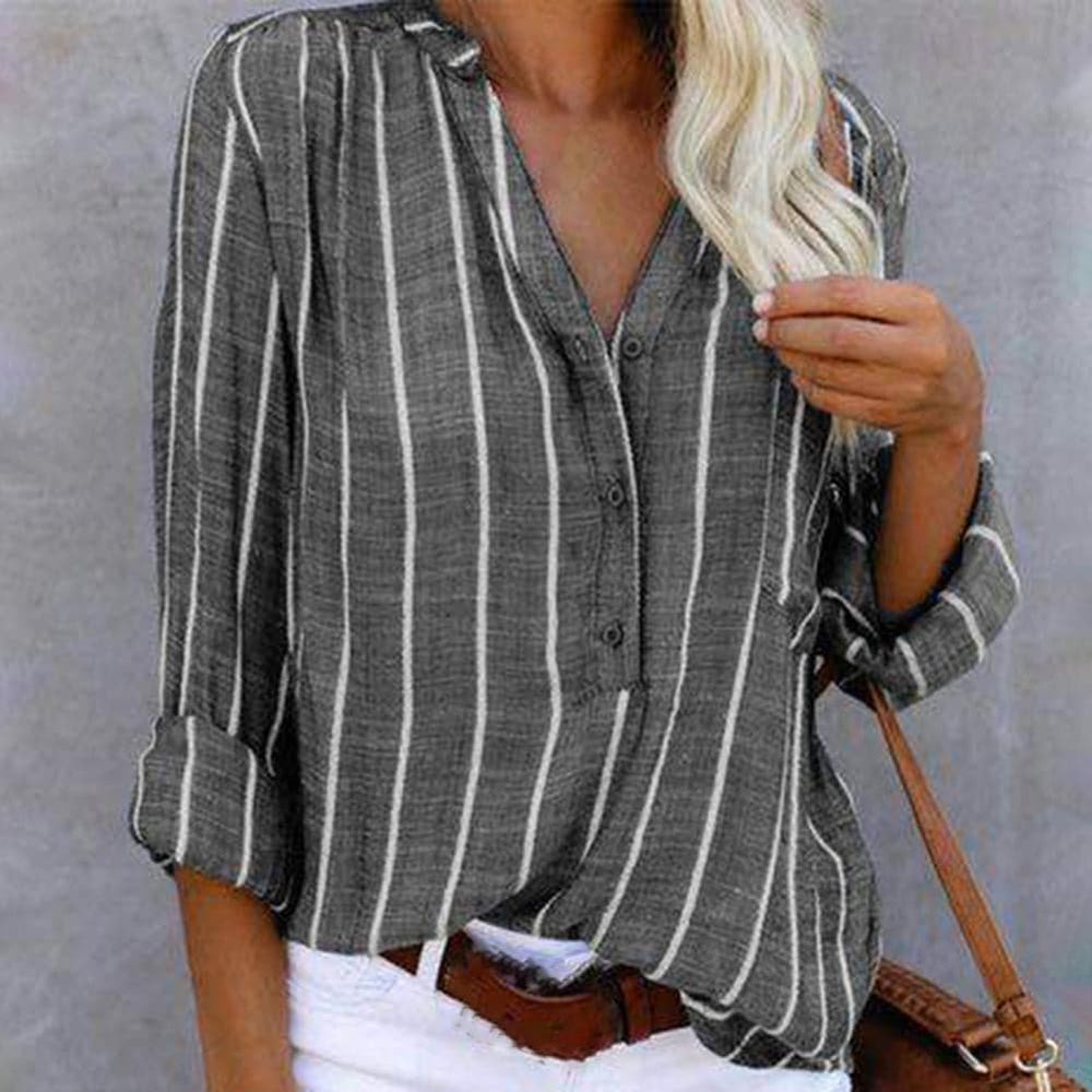Elegante gestreepte damesblouse met V-hals, comfortabel en modieus, perfect voor een tijdloze voorjaars- of zomeroutfit.