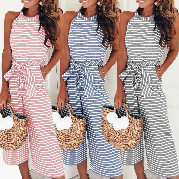 Trendy gestreepte dames jumpsuit (S-XL) met halternek. Wijde pijpen voor comfort en stijl tijdens de zomer.