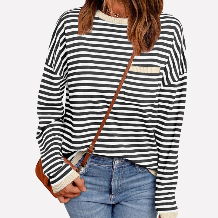 Comfortabele gestreepte damespullover, ideaal als gebreide top voor overgangsweer. Veelzijdige dagelijkse stijl.
