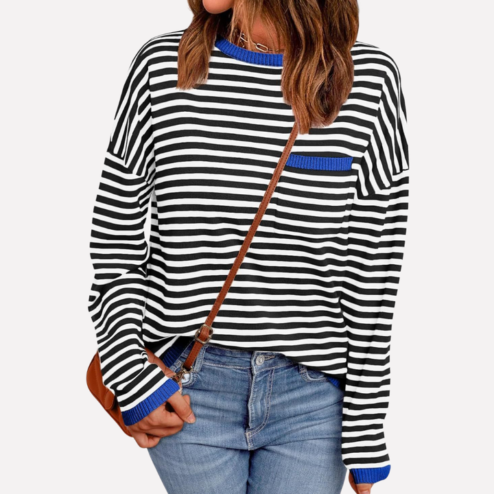 Modieuze dames gestreepte trui met losse pasvorm. Zachte gebreide pullover voor comfortabele dagelijkse kleding.