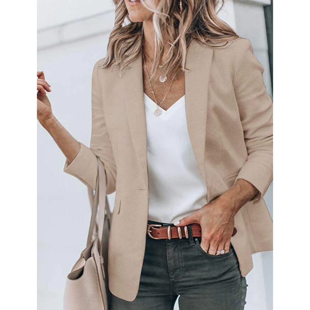 Elegante getailleerde blazer voor dames, perfect voor een professionele of chique look.