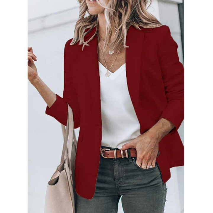 Dames getailleerde blazer in tijdloos design, combineer elegantie met comfort.