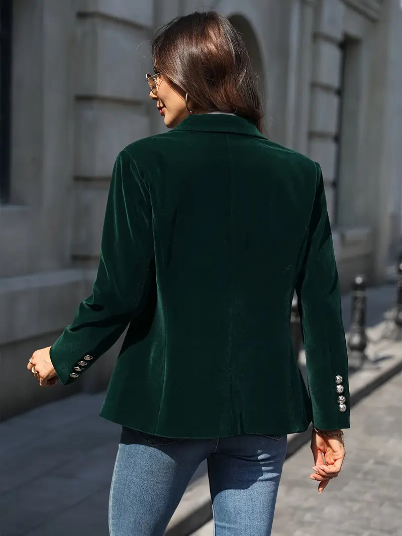 Elegante damesblazer, getailleerd voor flatterende pasvorm, tijdloos mode-item.