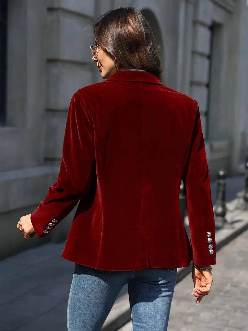 Strakke getailleerde damesblazer met elegante lijnen, geschikt voor elke look.