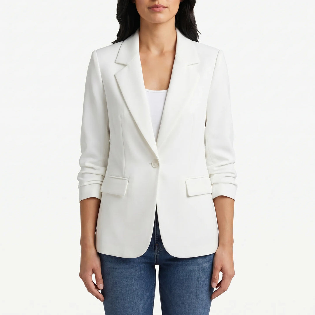 Stijlvolle getailleerde damesblazer met enkele knoop, perfect voor professionele en modieuze looks.