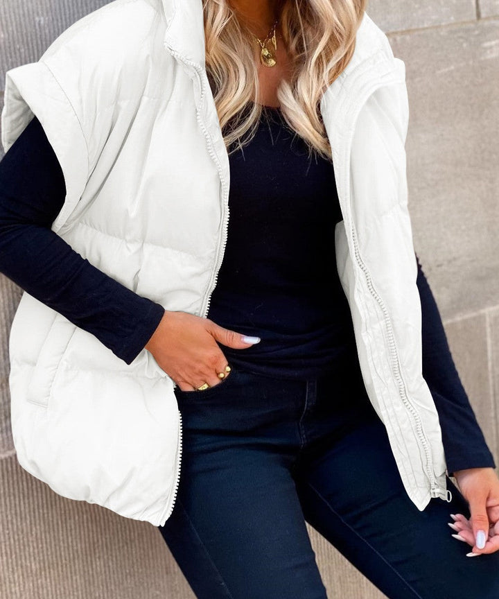 Trendy dames gewatteerd vest, perfect als mouwloze puffer voor een casual, warme look.