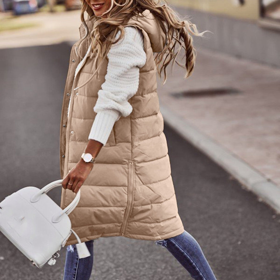 Casual dames vest: gewatteerde bodywarmer met capuchon voor een comfortabele en trendy look.