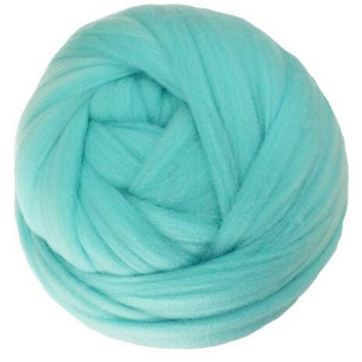Gebreide deken voor dames, een energiebesparende en stijlvolle interieuraccessoire.