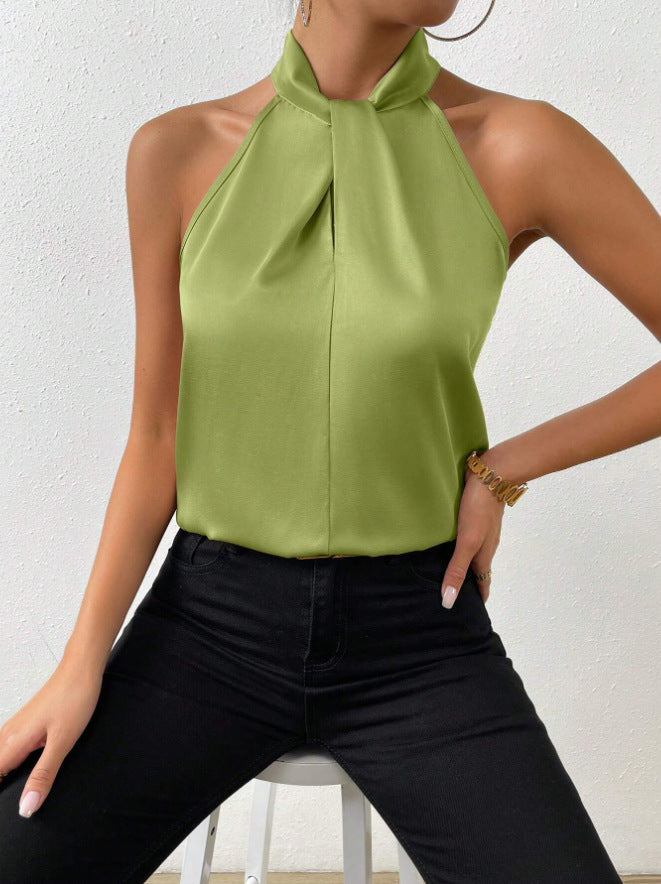 Grijze dames haltertop, comfortabel en chique, met een opvallend gedraaid element.