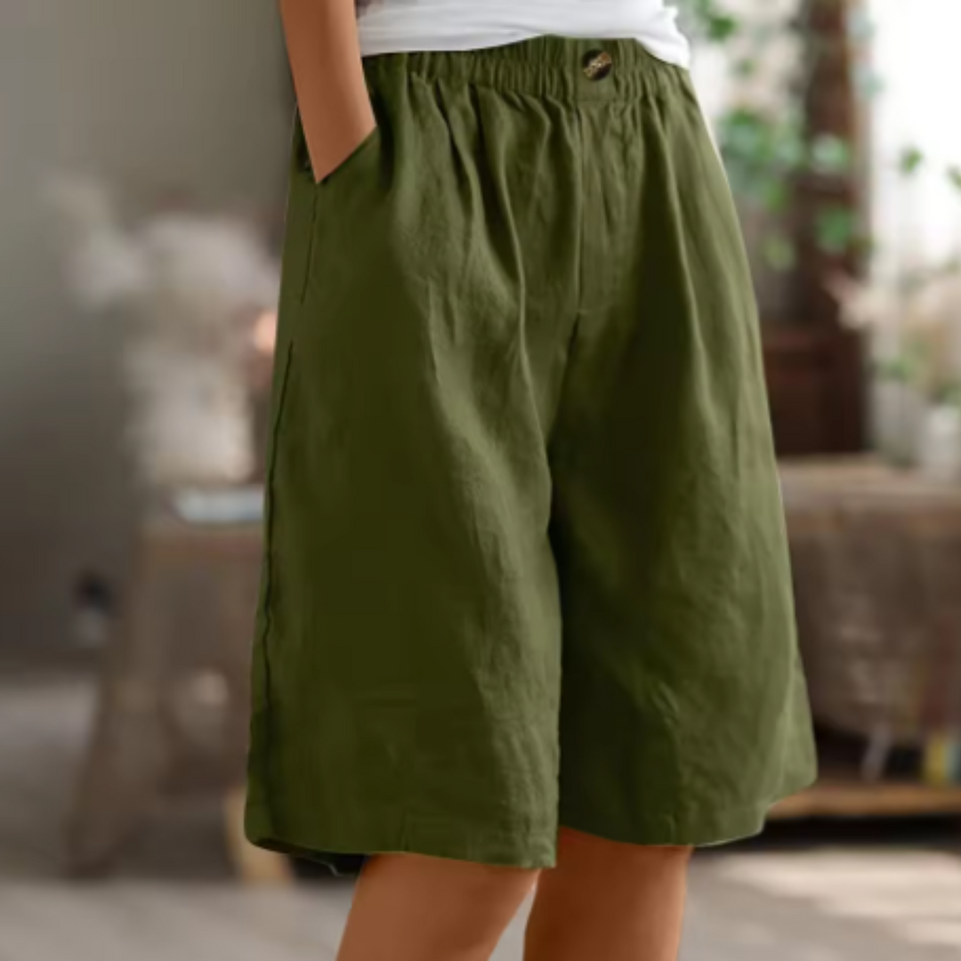 Dames high waist shorts met wijde pijpen, perfect voor een trendy zomerlook.