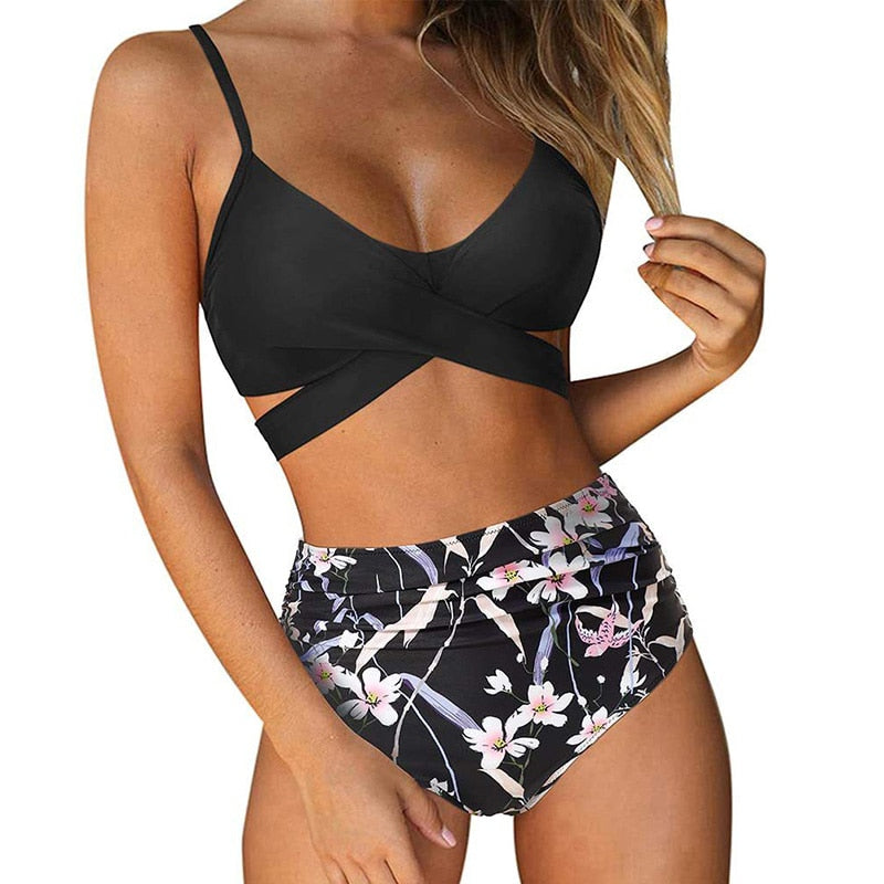 Kleurrijke bloemenprint dames bikini set, een must-have voor de zomercollectie.