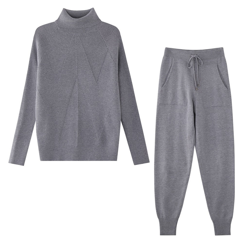 Dit comfortabele dames joggingpak is een modieuze huispak set, ideaal voor thuis en ontspanning.