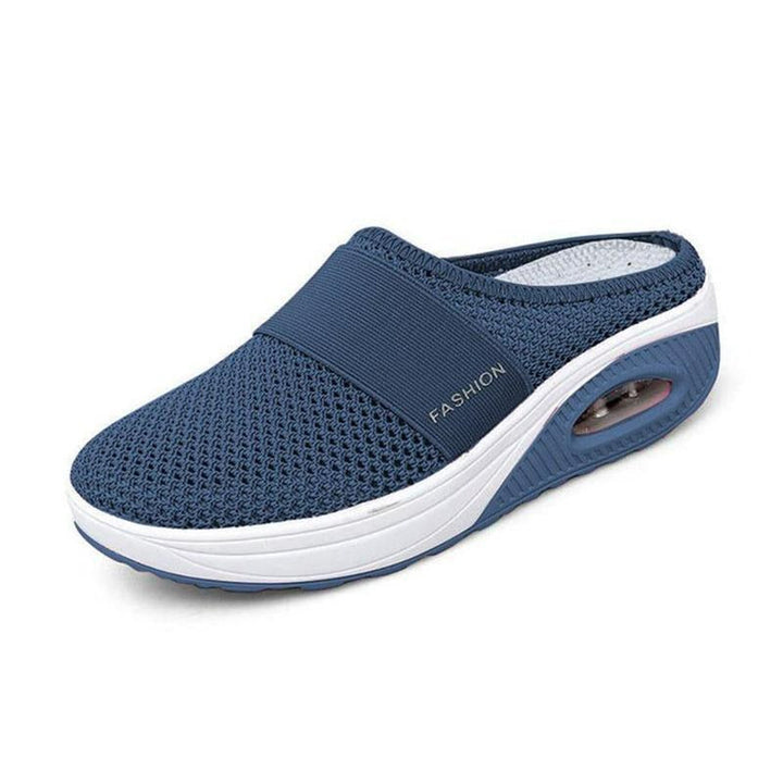 Flexibele dames instappers met luchtkussen technologie, makkelijk aan te trekken slip-on model.