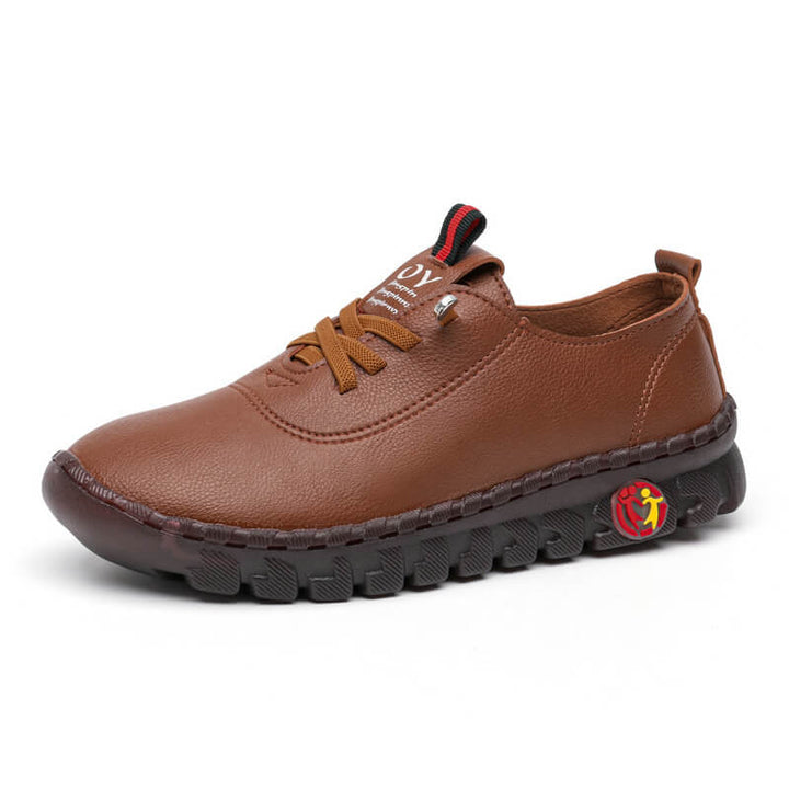 Ademende instappers voor dames met orthopedische boogondersteuning, ideaal voor lange dagen.