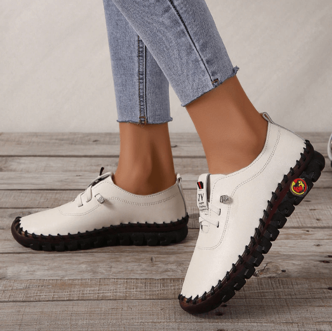 Zachte dames slip-on schoenen, orthopedisch comfort voor gevoelige voeten en ontspanning.
