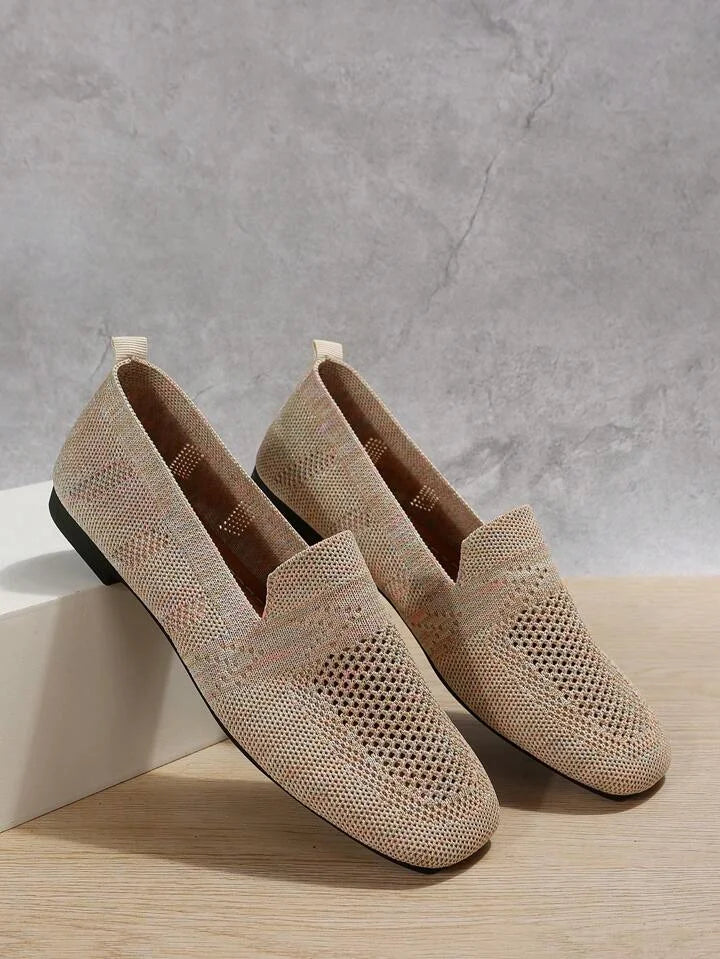 Isabella casual dames schoenen met platte zool, antislip en orthopedisch comfort.
