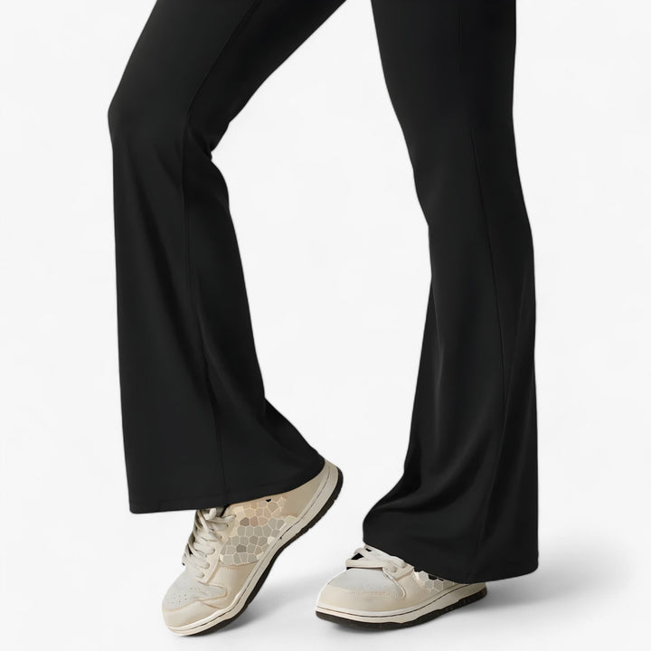 Effen kleur dames jumpsuit Amélie, makkelijk te combineren en elegant.