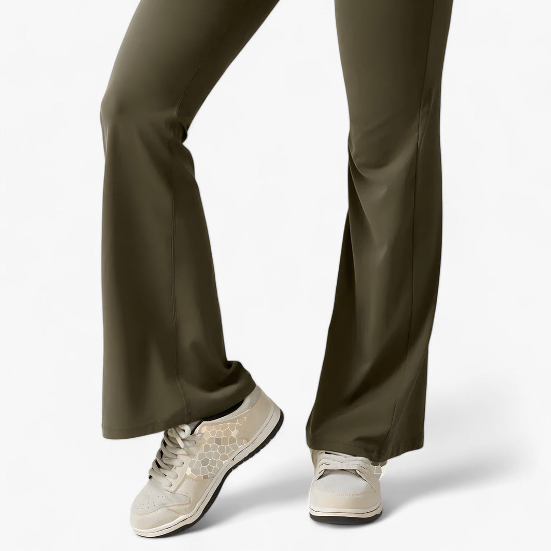 Comfortabele dames jumpsuit Amélie, gemaakt van zachte en ademende stof.