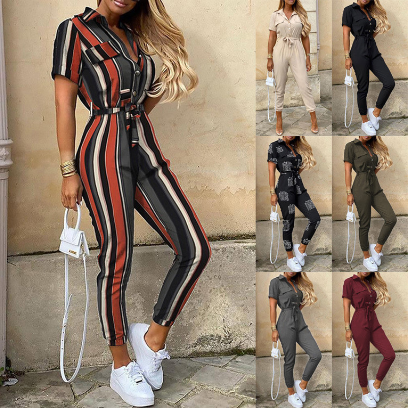 Modieuze dames jumpsuit met korte mouwen, perfect voor zomerse avonden.