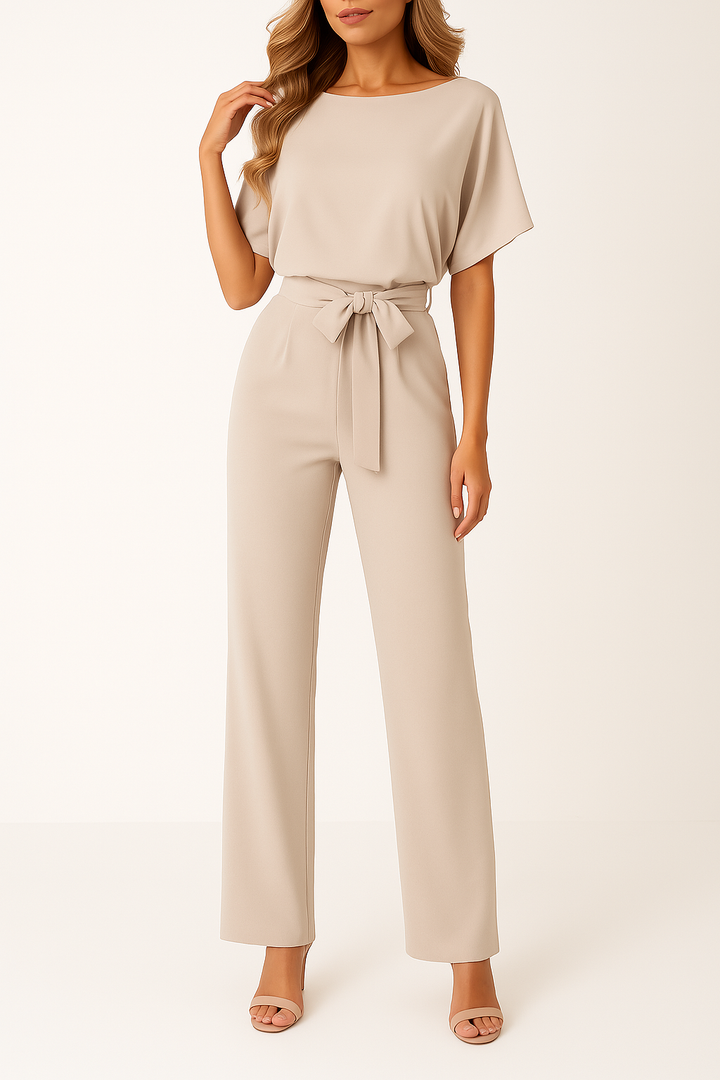 Comfortabele Sophia jumpsuit: ideale zomerkleding voor vrouwen, veelzijdig voor relaxte dagen of uitgaanskleding.