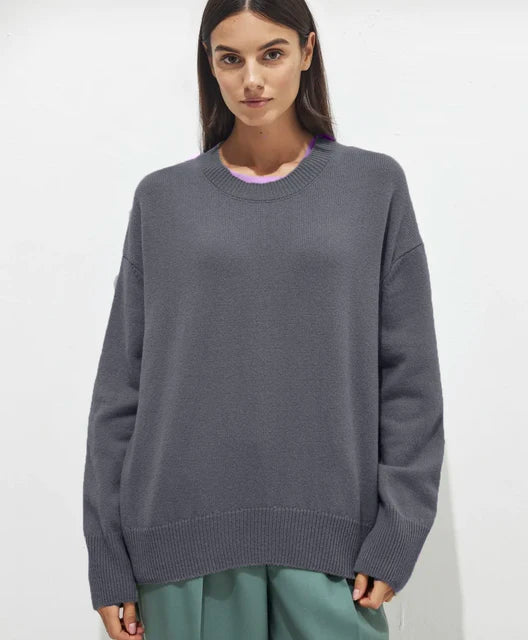 Veelzijdige kasjmier trui dames, comfortabel en warm. Zachte luxe voor de herfst en winter.