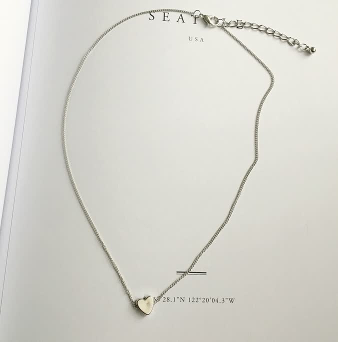 Prachtige dames ketting met liefdevol hartje, ideaal als cadeau en modieus accessoire.