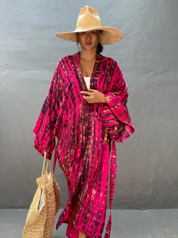 Chique dames kimono Leona met strikriem, een veelzijdige toevoeging aan vrouwenmode.