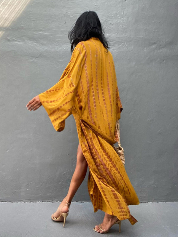 Dameskleding Leona kimono met strikriem, trendy en tijdloos voor een veelzijdige outfit.