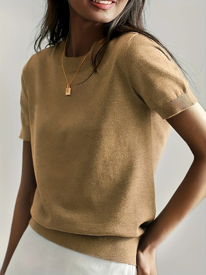 Comfortabele korte mouwen pullover voor dames, in een tijdloze stijl. Geschikt voor lente en zomer.