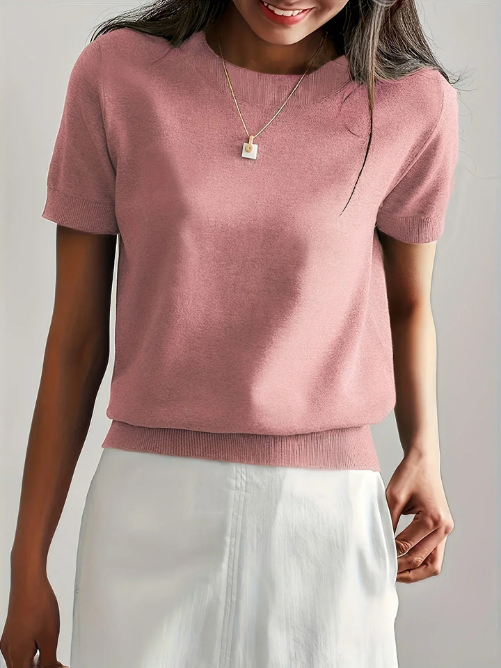 Casual dames trui met korte mouwen, ontworpen voor comfort en een moeiteloze stijl.