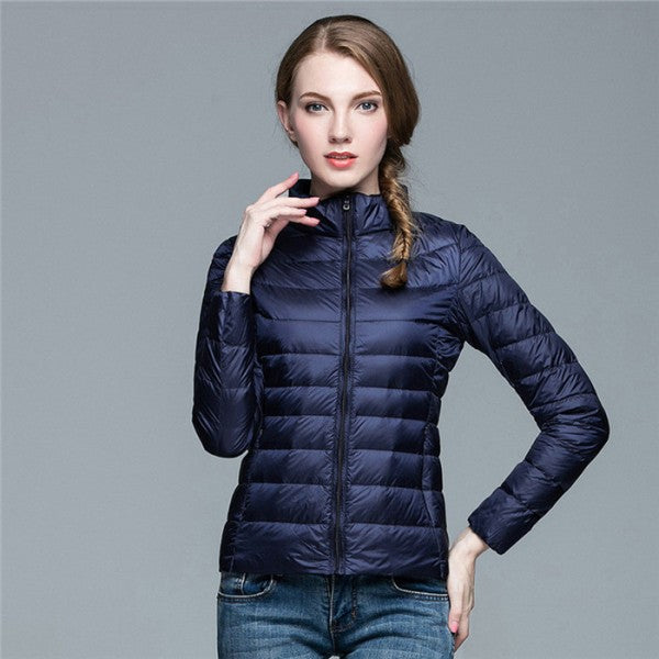 Dames lichtgewicht donsjack City Elegance, perfect voor winterse dagen in de stad.