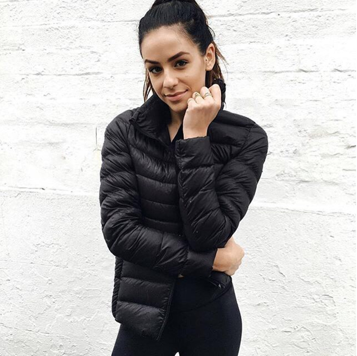 Stijlvol dames donsjack, elegantie ontmoet comfort in deze lichtgewicht winterjas.
