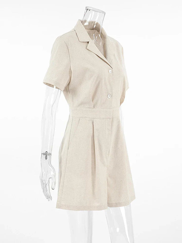 Modieuze dames romper met korte mouwen, perfect als casual of vakantie outfit; beige linnen stof.