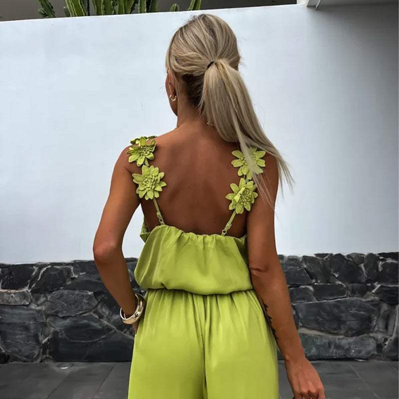 Modieuze dames zomer jumpsuit met wijde pijpen, trendy, casual en zeer comfortabel.