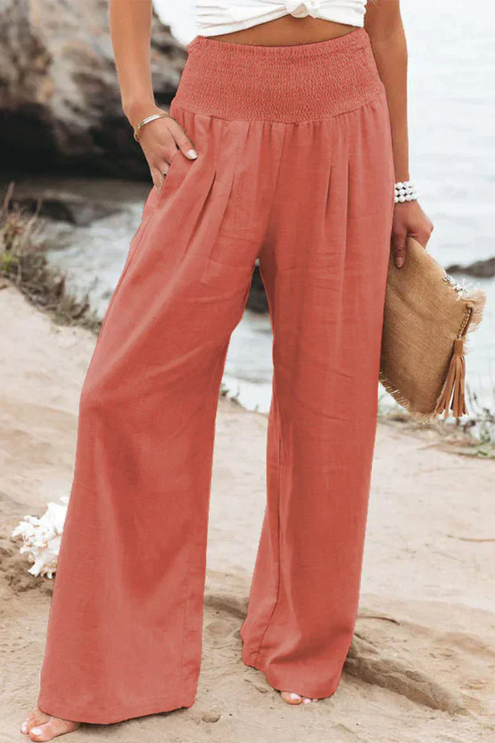 Dames luchtige broek met relaxte pasvorm en rechte pijpen, perfect voor een modieuze en comfortabele zomer.