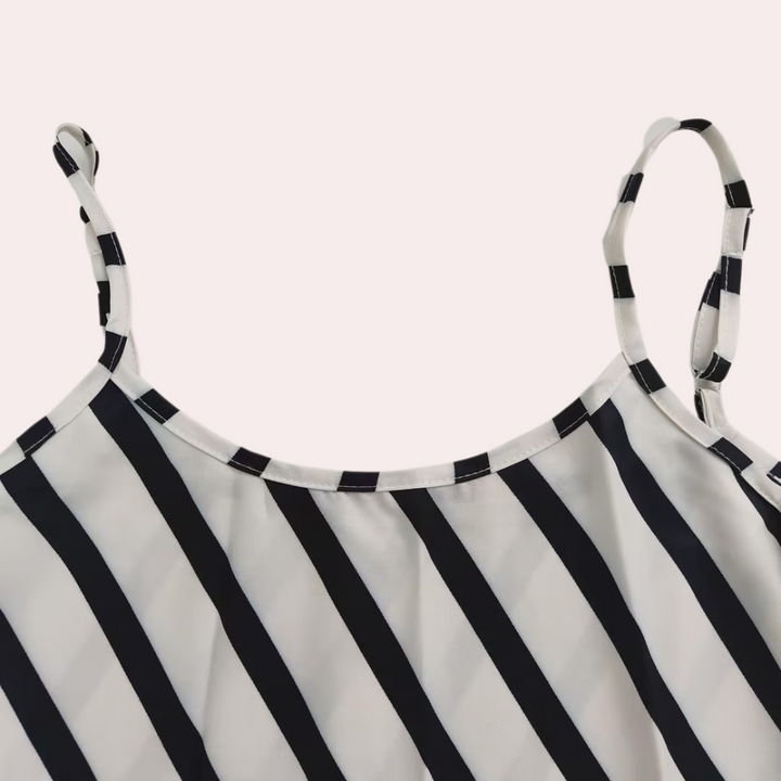 Marise dames gestreepte mouwloze zomerjurk. Casual en comfortabel, perfect voor zomerse dagen en vakantie.