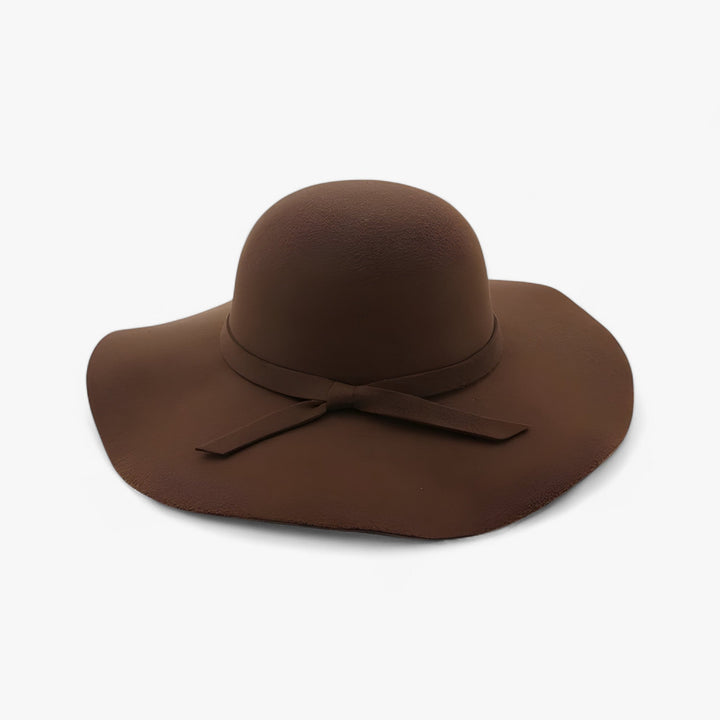 Modieuze dames fedora van wolvilt, warm en tijdloos, de perfecte aanvulling op elke garderobe.