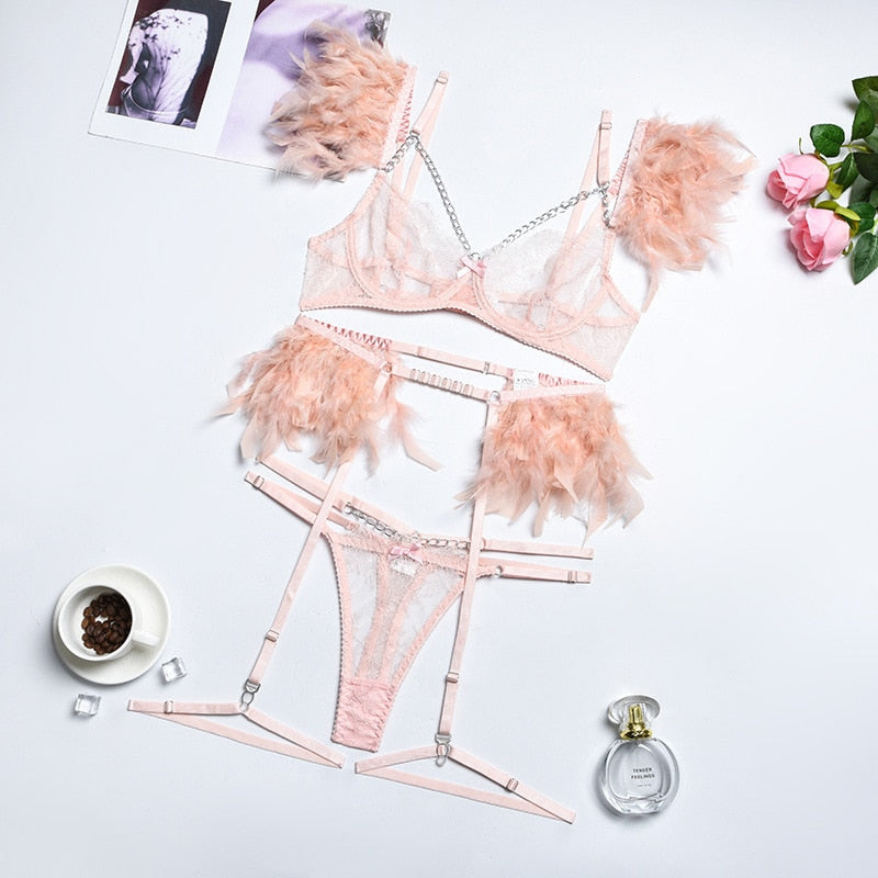 Romantisch cadeau: luxe 3-delige Mirella kanten jarretelset, sexy ondergoed voor de moderne vrouw.