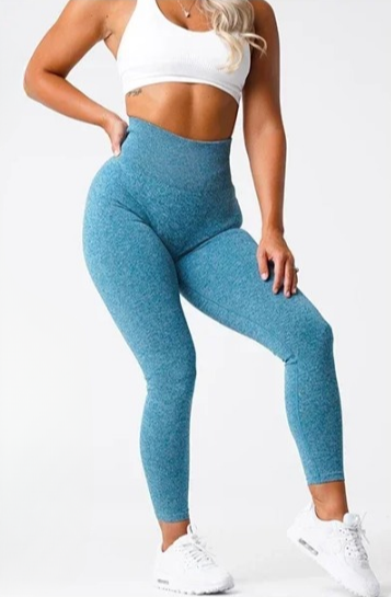 Comfortabele naadloze sportlegging voor dames. Ideaal voor yoga, pilates, fitness training en dagelijks gebruik.