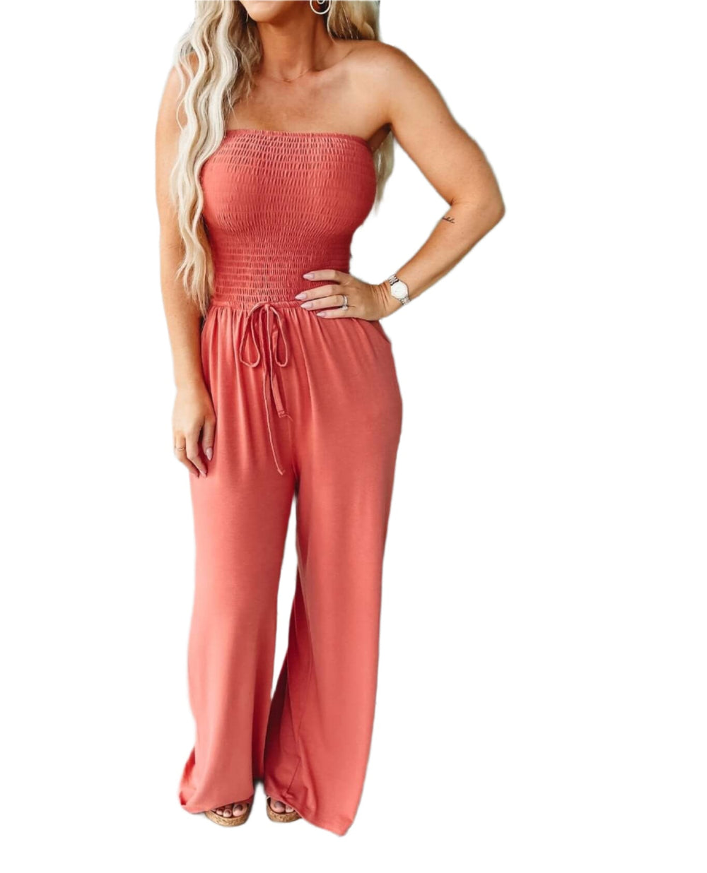 Modieuze dames strandjumpsuit Camila, off-shoulder met brede pijpen, ideaal voor zomerse dagen.