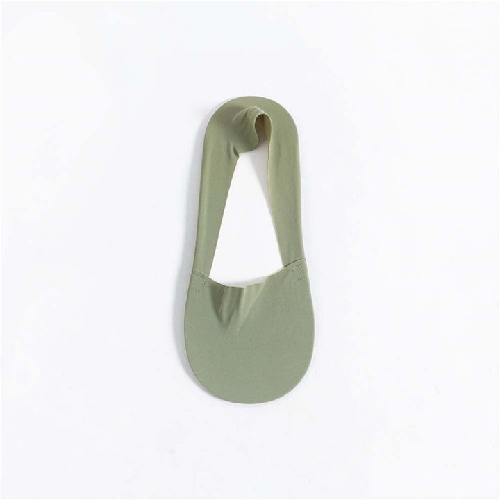 Close-up van de zachte stof van onzichtbare dames anti-slip sokken, ademend en dun design.