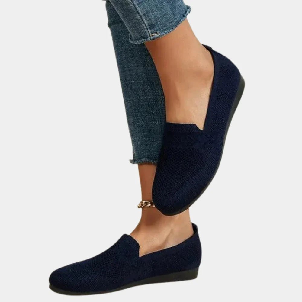 Comfortabele dames zomerschoenen: orthopedische ballerina's, platte instappers voor stijlvol dagelijks gebruik.