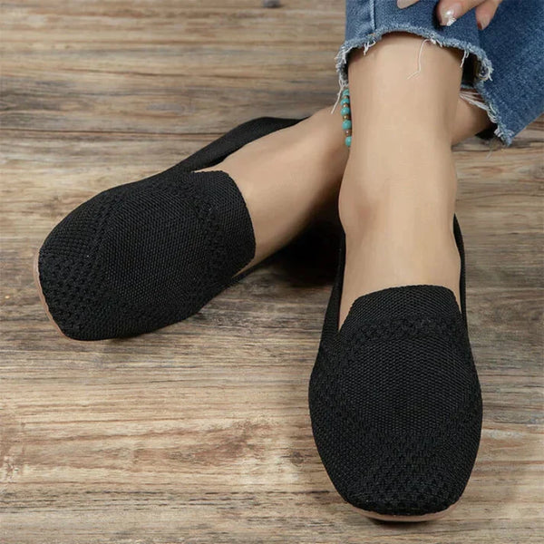 Ergonomische dames ballerina's voor comfort en stijl, met orthopedische demping en voetondersteuning.