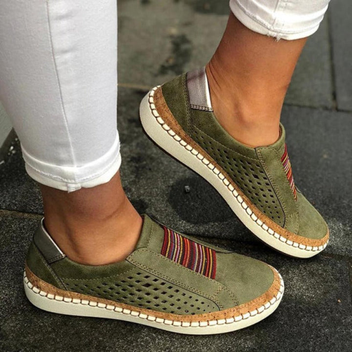 Comfortabele orthopedische wandelschoenen voor dames, ideaal voor lange afstanden, bieden uitstekende voetondersteuning.