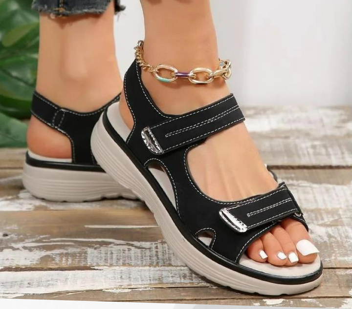 Blauwe orthopedische dames sandalen met voetboogondersteuning, perfect voor hallux valgus en zomercomfort.