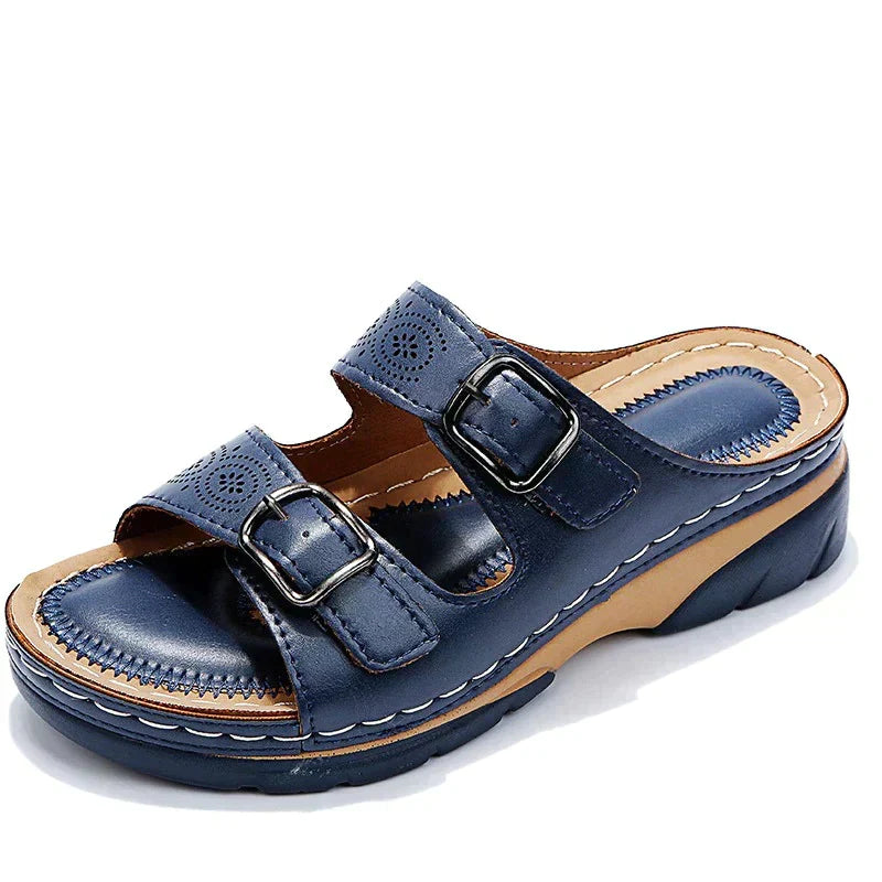 Comfortsandelen voor vrouwen, met een trendy sleehak en verstelbare pasvorm, perfect voor zomerse dagen.